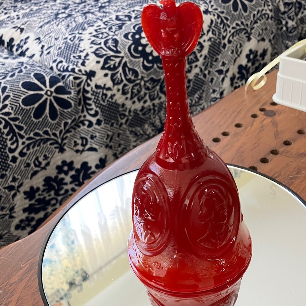 VINTAGE FENTON BICENTENNIAL RED SLAG  GLASS PATRIOTS BELL 1976